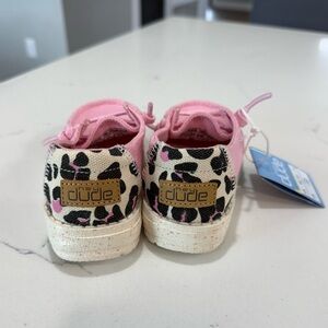 Hey Dude TODDLER Kids' Pink and Black Leopard Sneakers